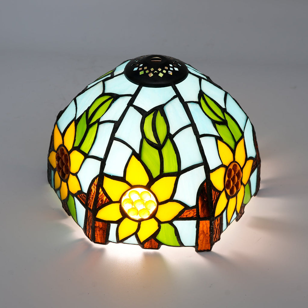 Tiffany-style tinted glass lampshade with sunflowers