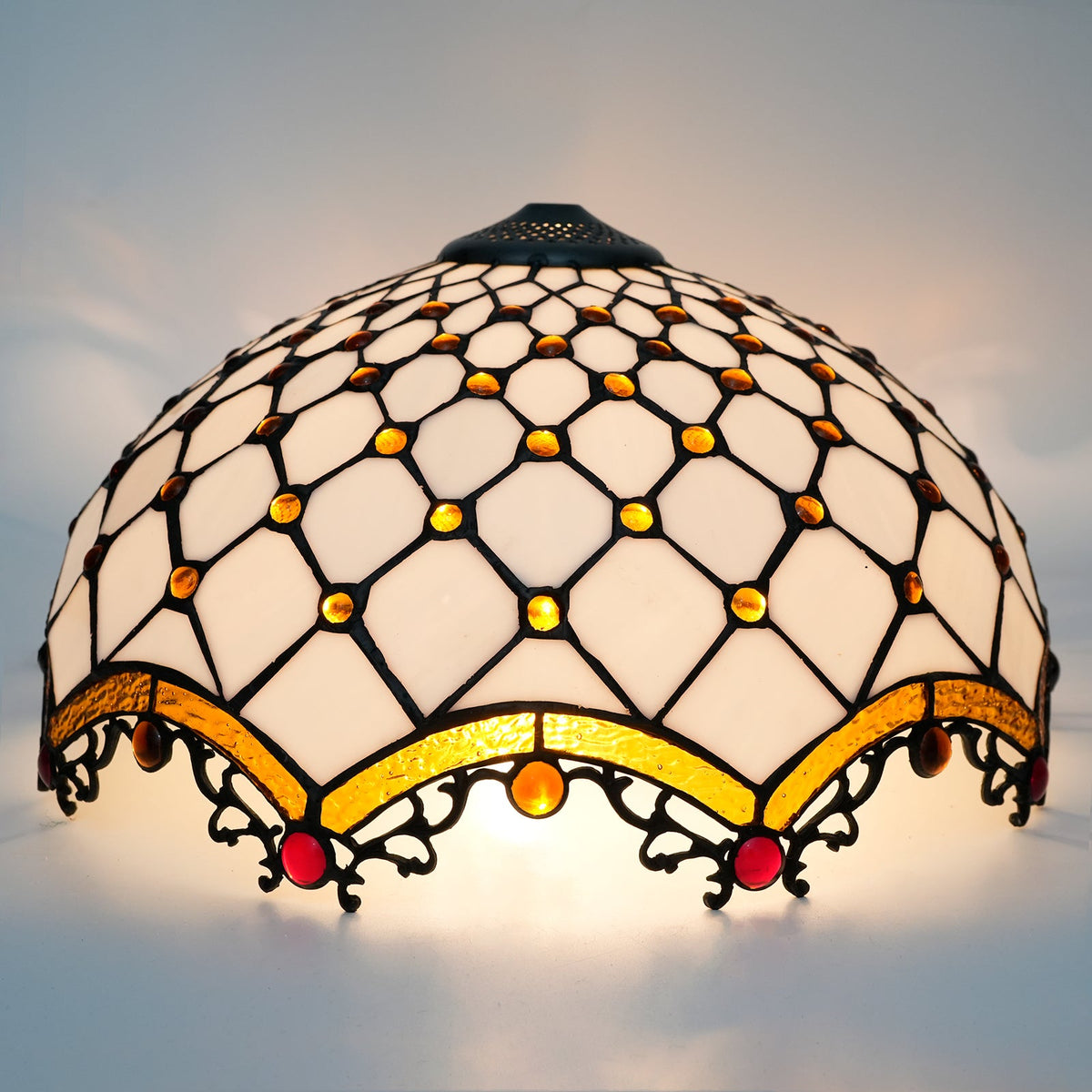 Tiffany-style Imperial Style Glass Lampshade