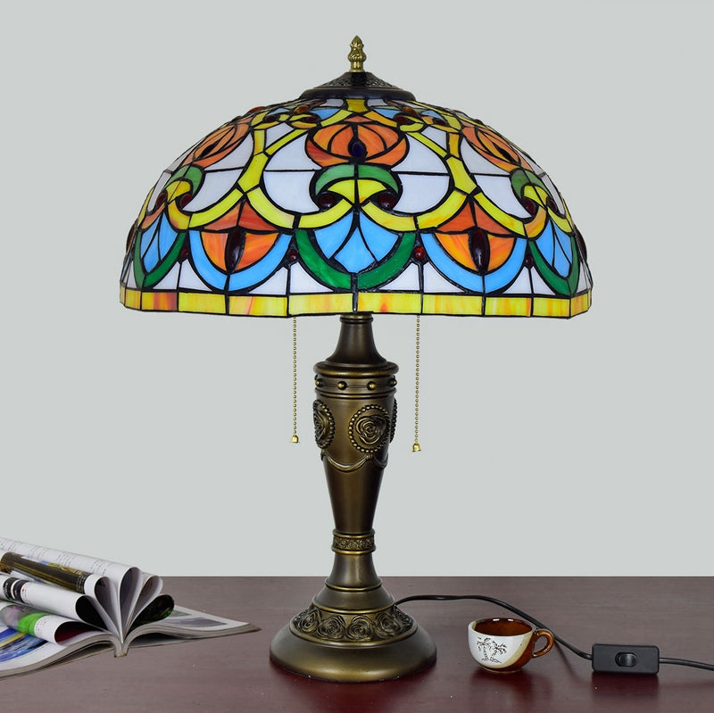 Tiffany Table Lamp in Bronze and Multicolored Stained Glass