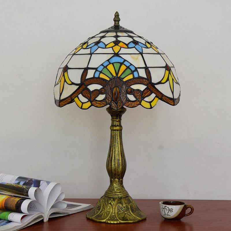 Vintage Tiffany Table Lamp in Stained Glass