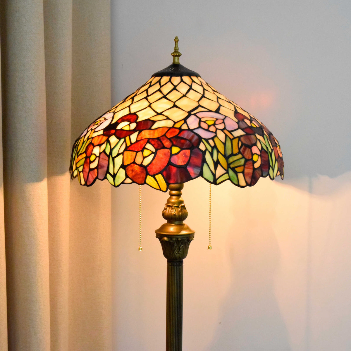 Tiffany Floor Lamp in Multicolored Floral Stained Glass