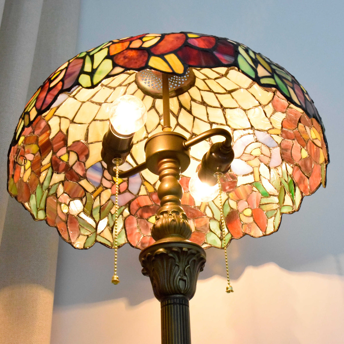 Tiffany Floor Lamp in Multicolored Floral Stained Glass