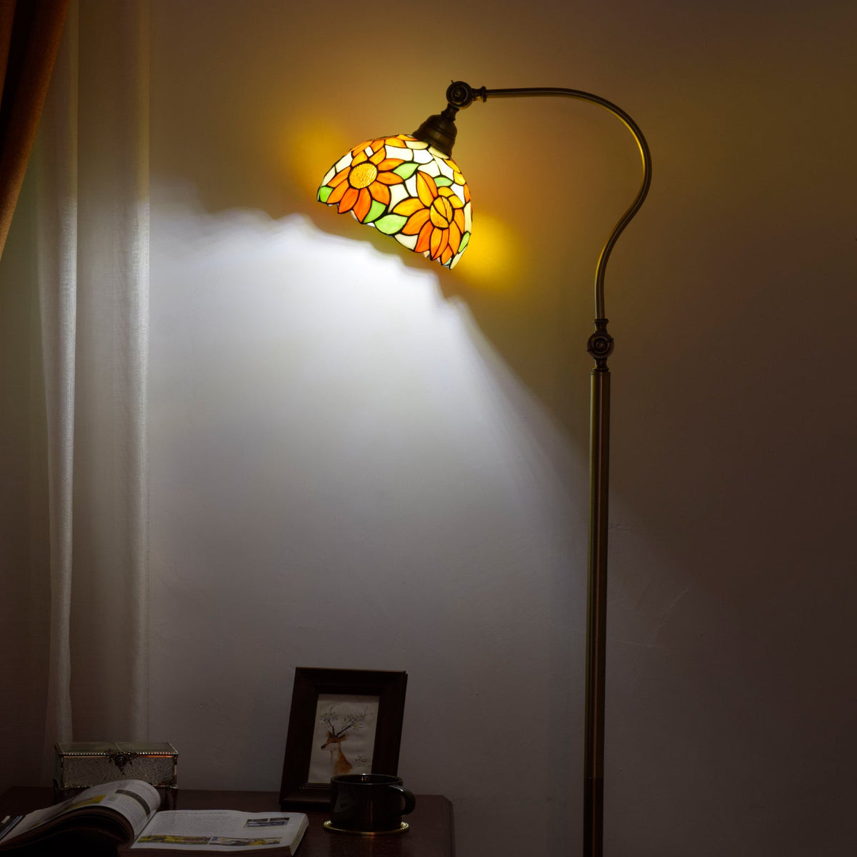 Tiffany Sunflower Floor Lamp in Aged Brass
