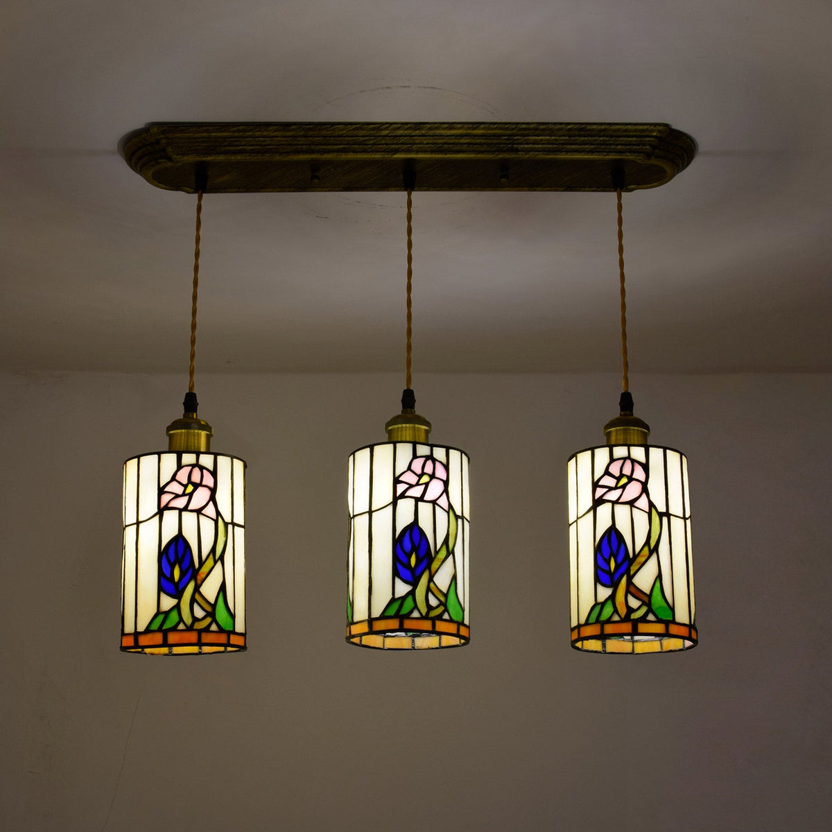 Tiffany Style 3-Light Pendant Light with Pink Flowers