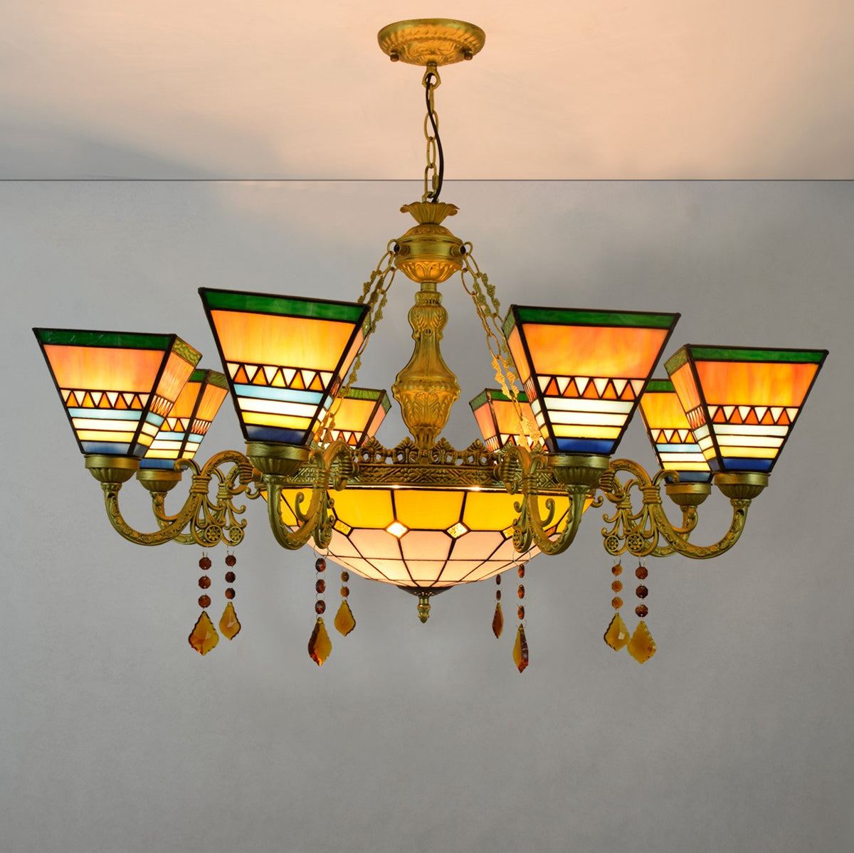 Tiffany Bronze Chandelier with 7 Lights and Crystals