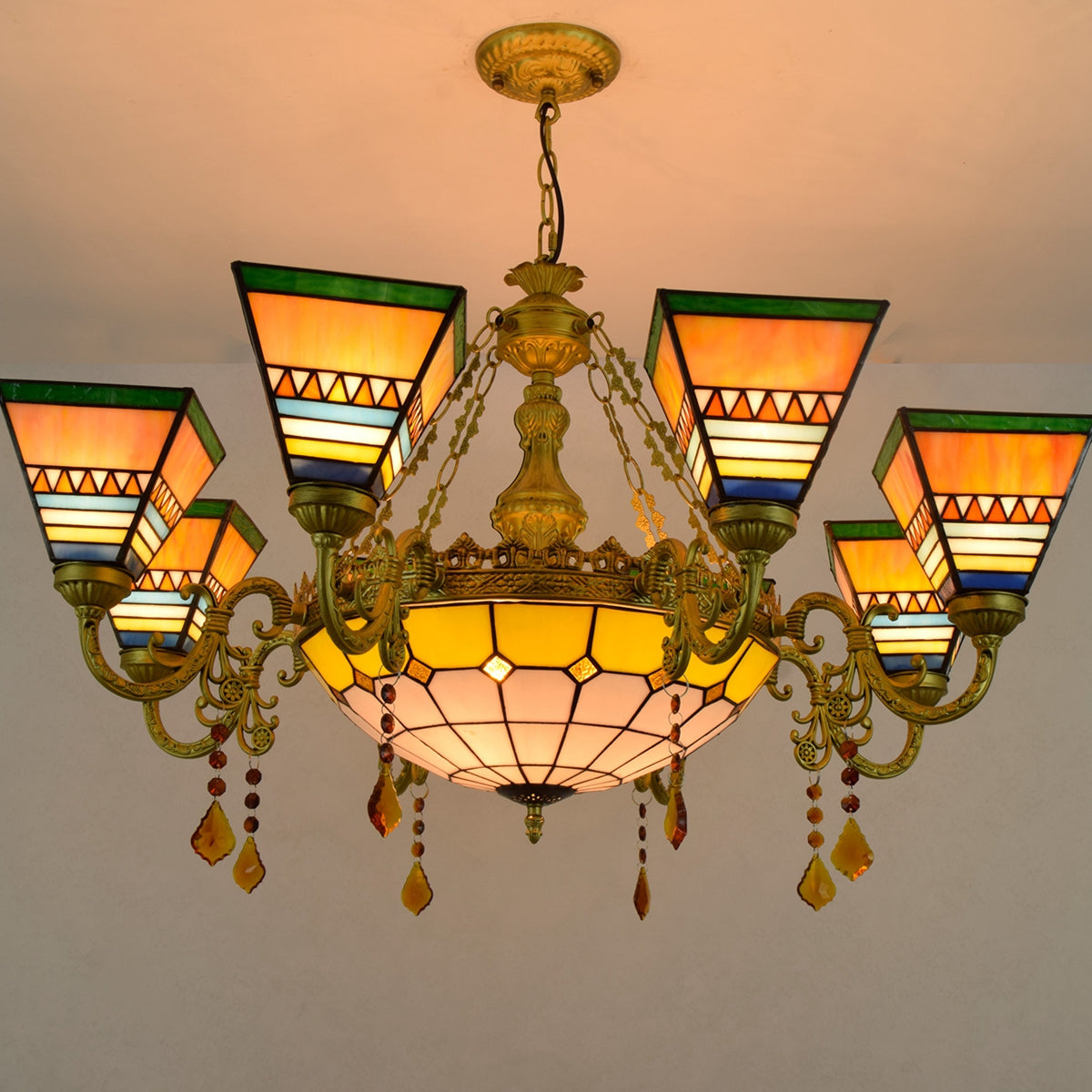 Tiffany Bronze Chandelier with 7 Lights and Crystals