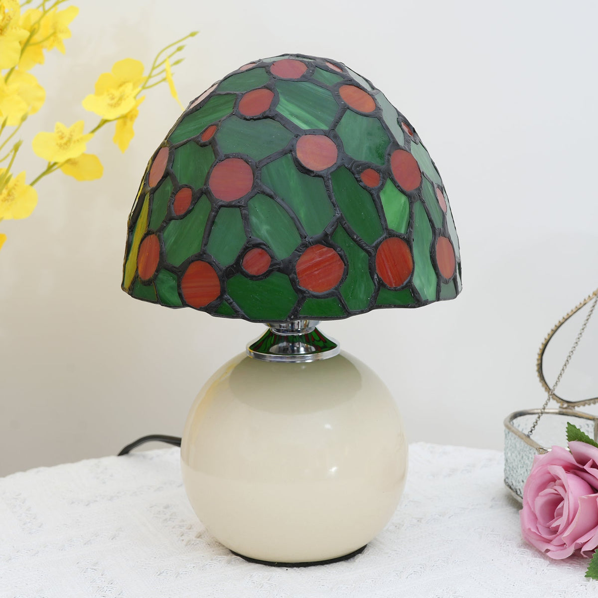 Tiffany Style Table Lamp in Green and Red Stained Glass