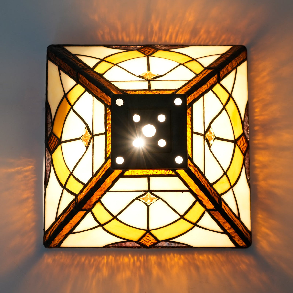 Tiffany-style lampshade in cream and amber tinted glass