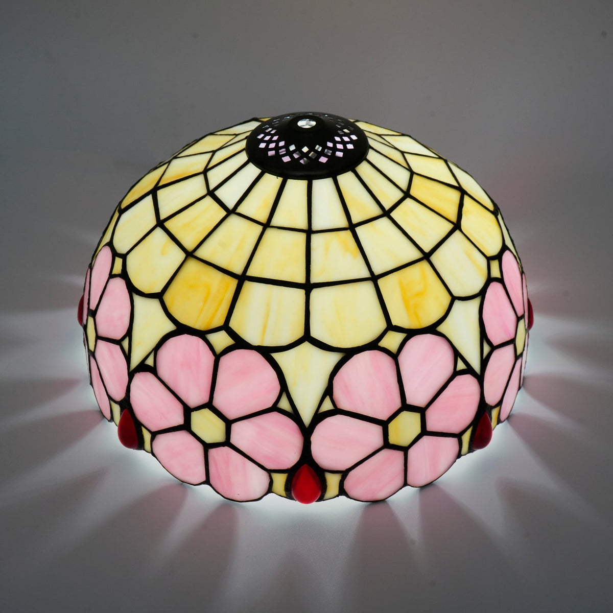 Tiffany-style tinted glass lampshade, 30 cm