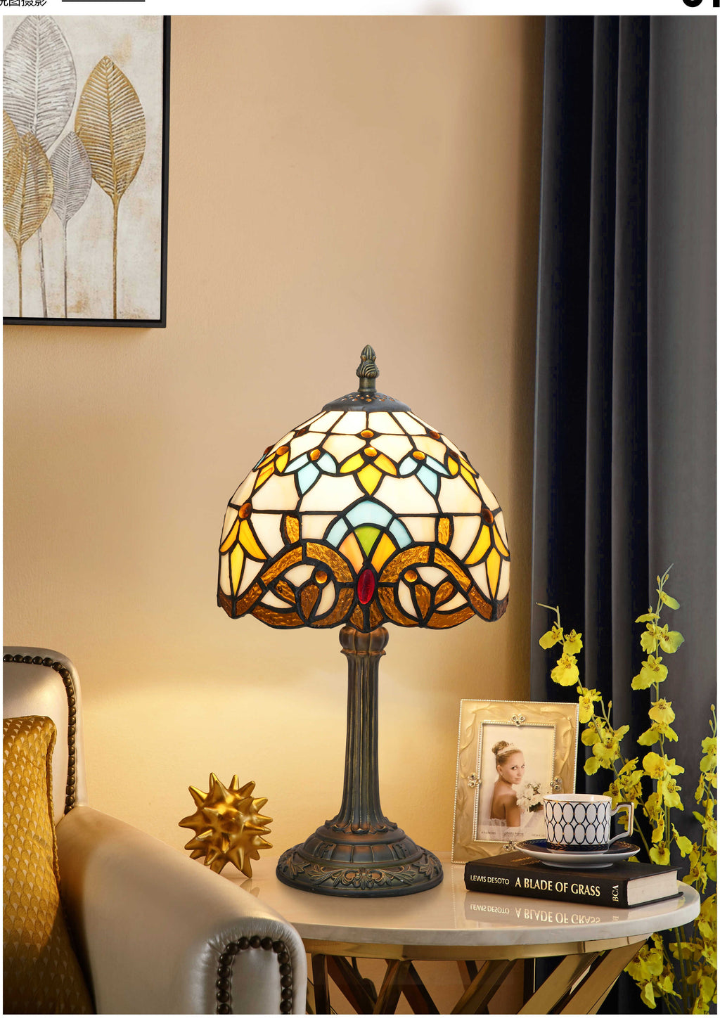 Tiffany Table Lamp in Stained Glass and Antique Bronze