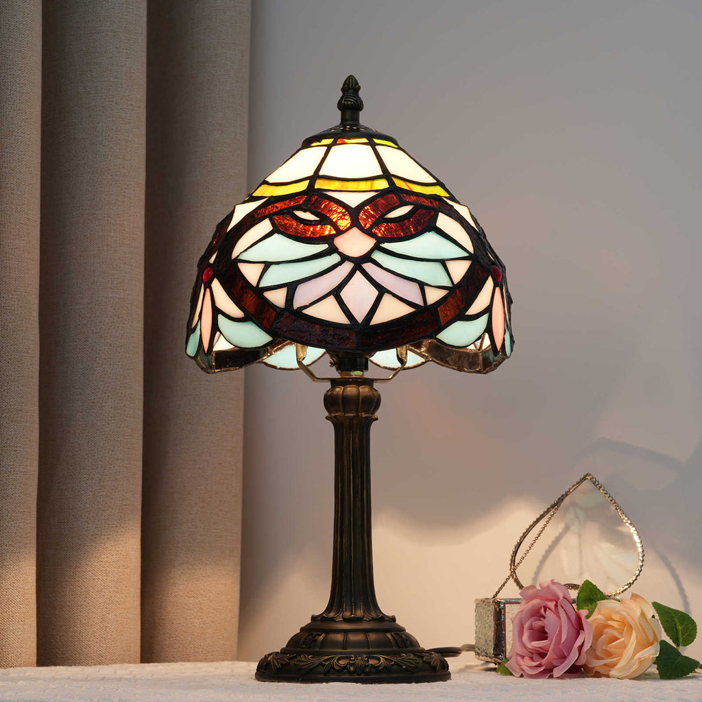 Tiffany Lamp in Stained Glass