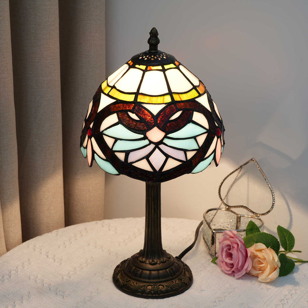 Tiffany Lamp in Stained Glass