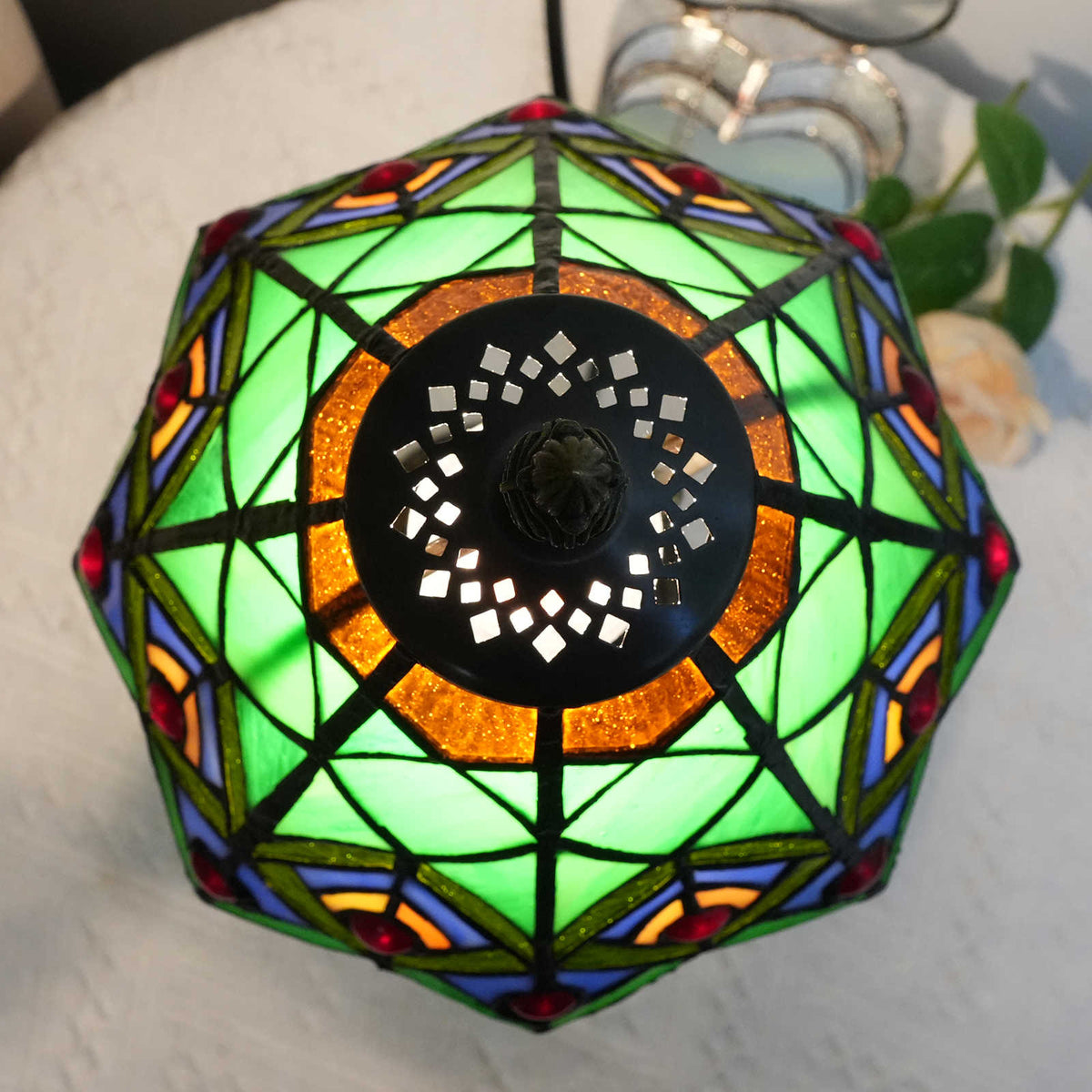 Tiffany Table Lamp in Stained Glass and Antique Bronze