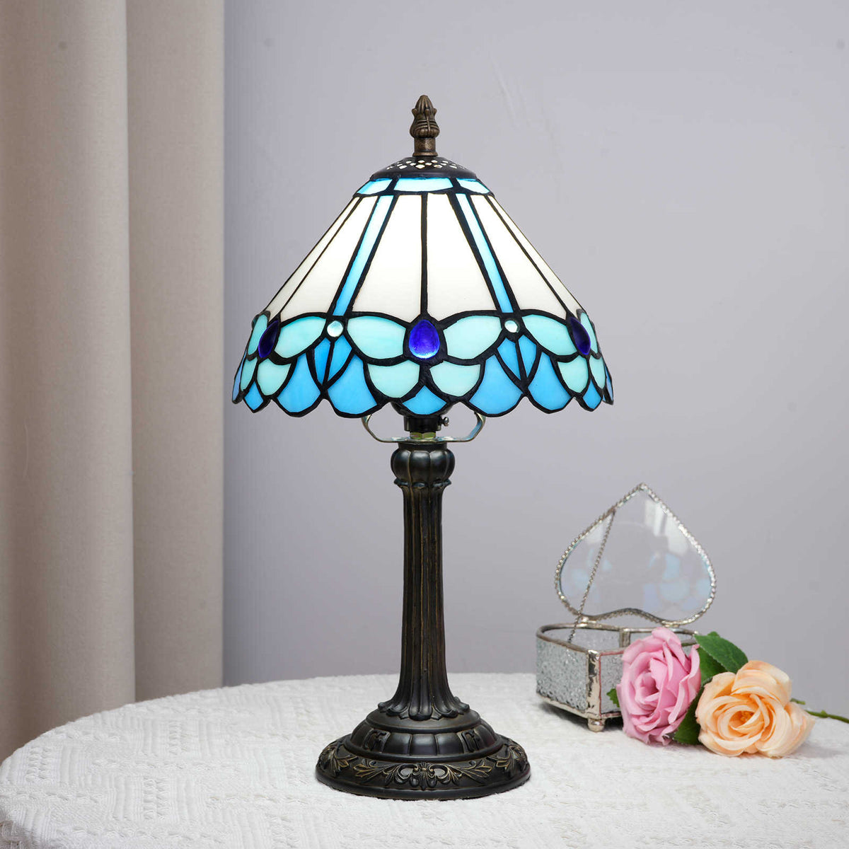 Antique Blue Blue Glass Tiffany Style Table Lamp
