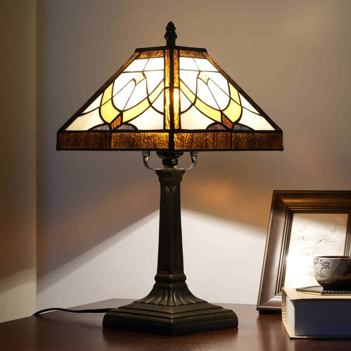 Tiffany Style Amber and Cream Stained Glass Table Lamp