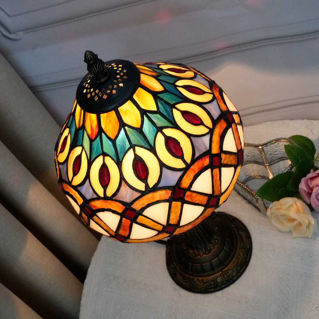 Tiffany Table Lamp in Multicolored Stained Glass