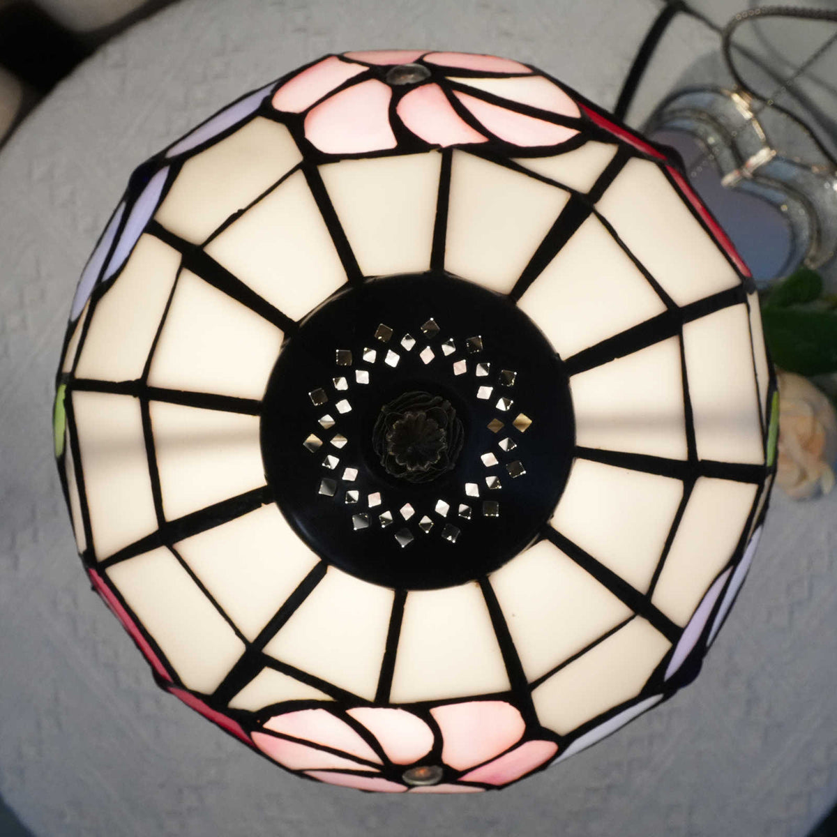 Floral Tiffany Table Lamp in Stained Glass