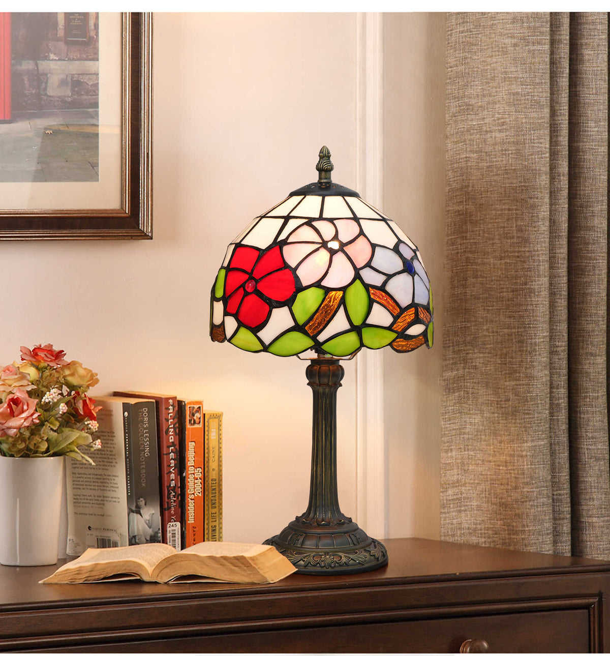 Floral Tiffany Table Lamp in Stained Glass