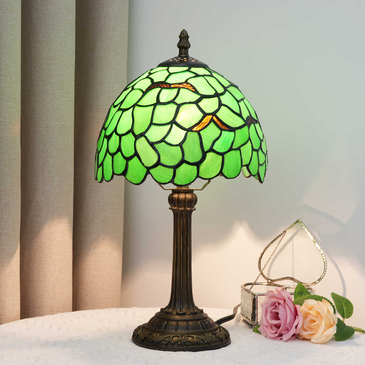Tiffany Table Lamp in Green Glass and Antique Bronze