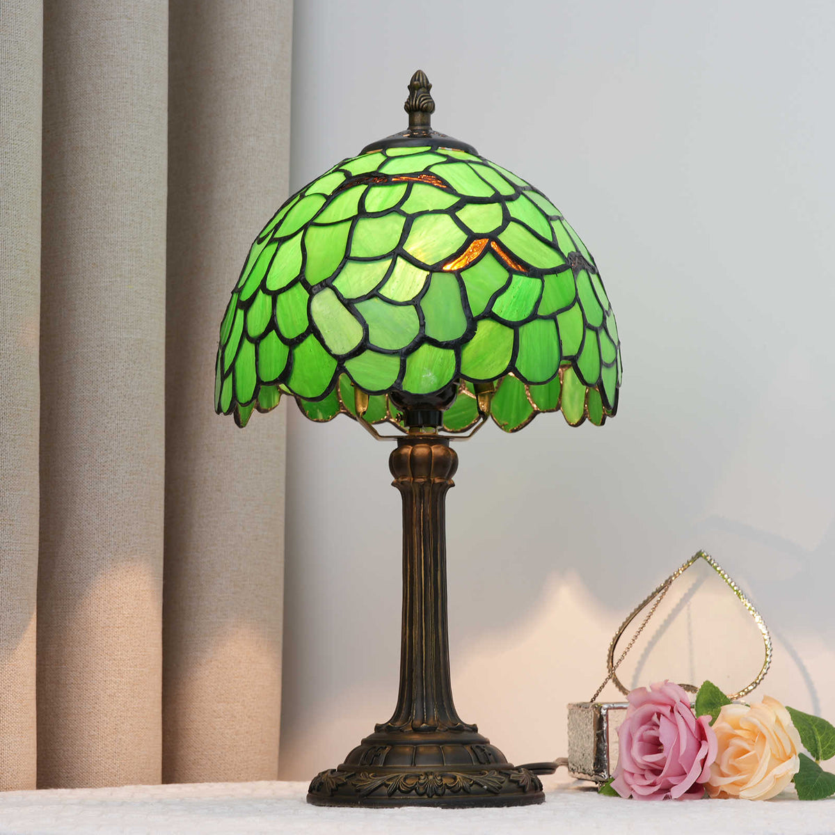 Tiffany Table Lamp in Green Glass and Antique Bronze