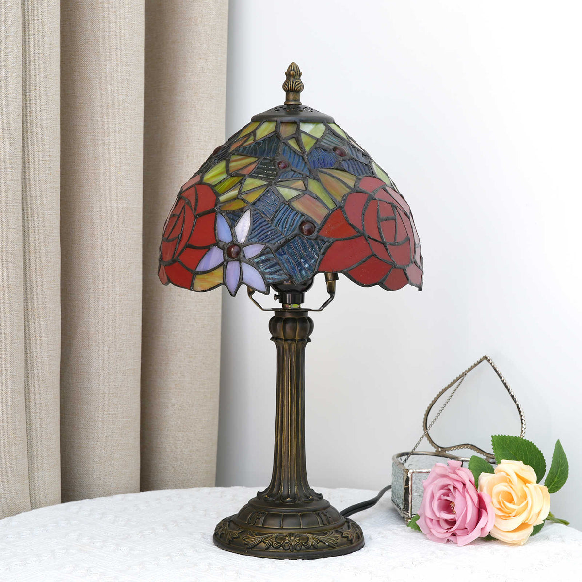 Tiffany Stained Glass Table Lamp with Rose Motifs
