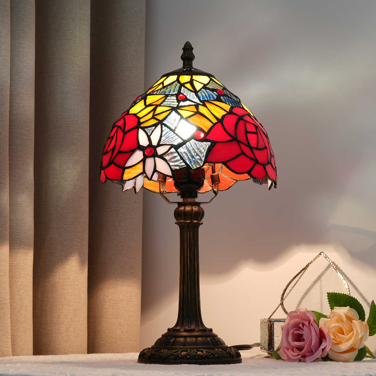 Tiffany Stained Glass Table Lamp with Rose Motifs