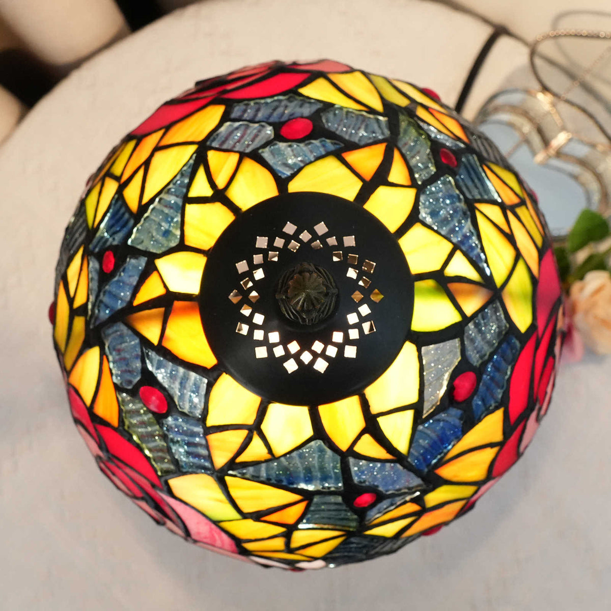 Tiffany Stained Glass Table Lamp with Rose Motifs