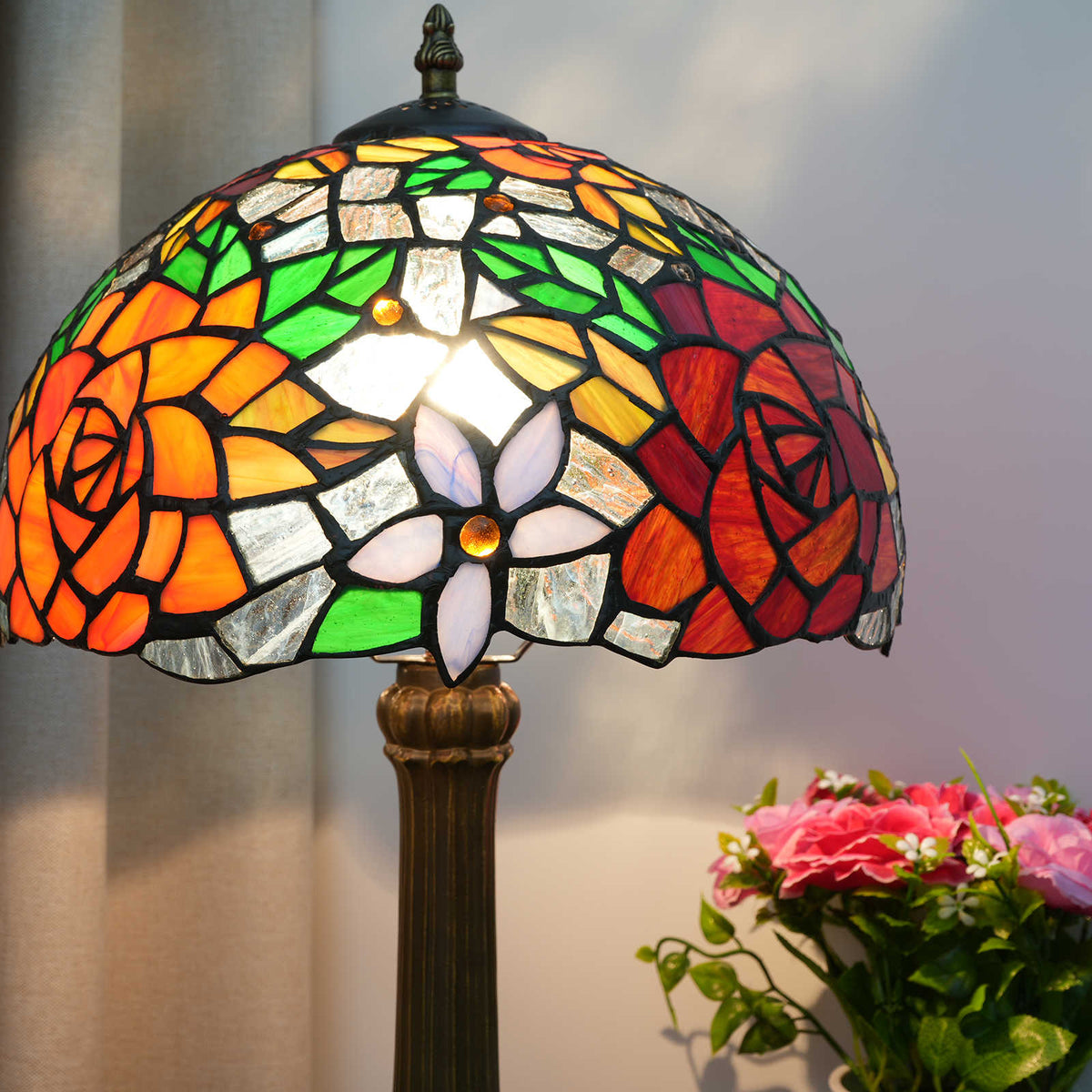 Tiffany Stained Glass Table Lamp with Rose Motifs