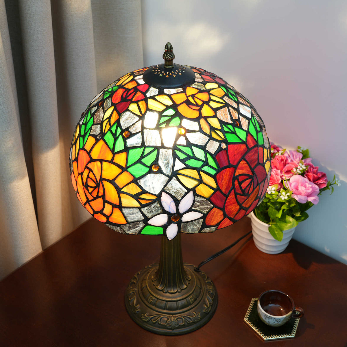 Tiffany Stained Glass Table Lamp with Rose Motifs