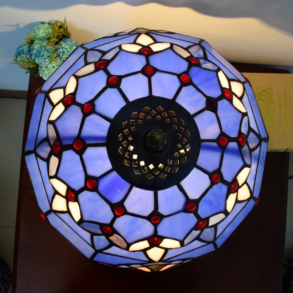 Tiffany Table Lamp in Lavender Tinted Glass