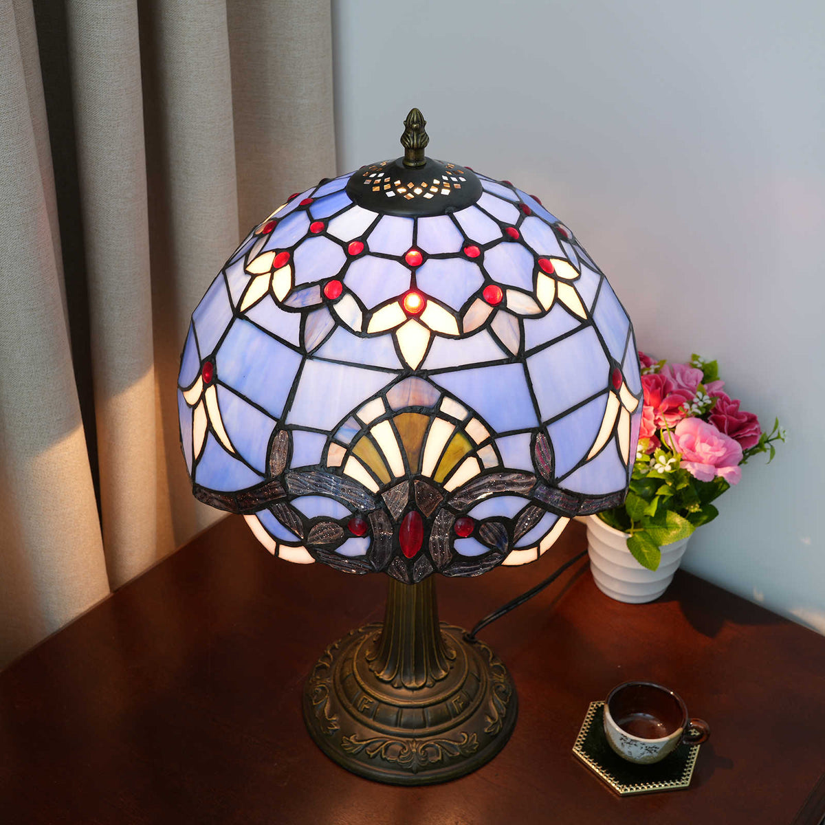 Tiffany Table Lamp in Lavender Tinted Glass