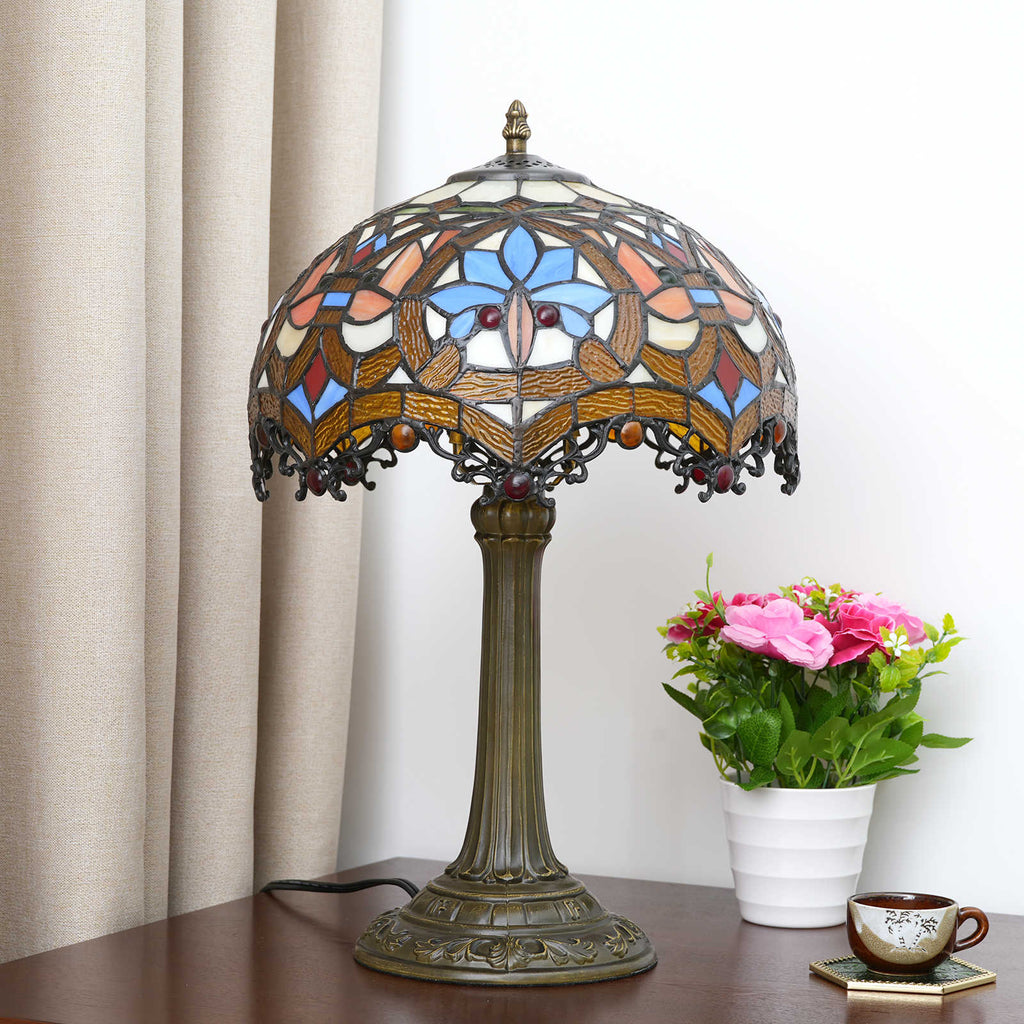 Tiffany Style Table Lamp in Multicolored Tinted Glass
