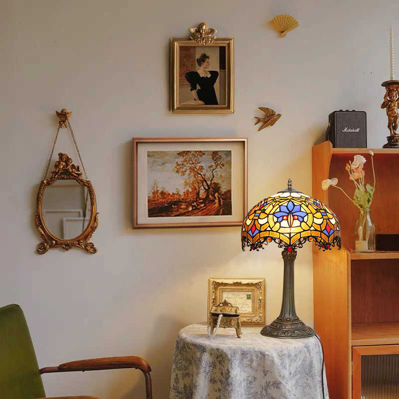 Tiffany Style Table Lamp in Multicolored Tinted Glass