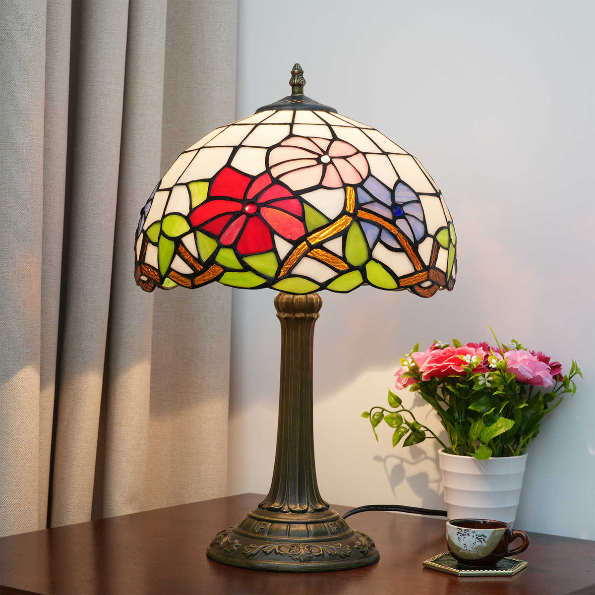 Floral Tiffany Style Table Lamp in Stained Glass