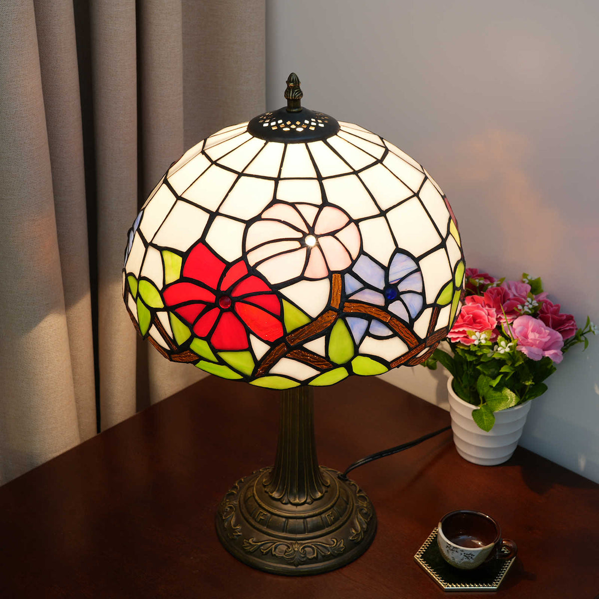 Floral Tiffany Style Table Lamp in Stained Glass