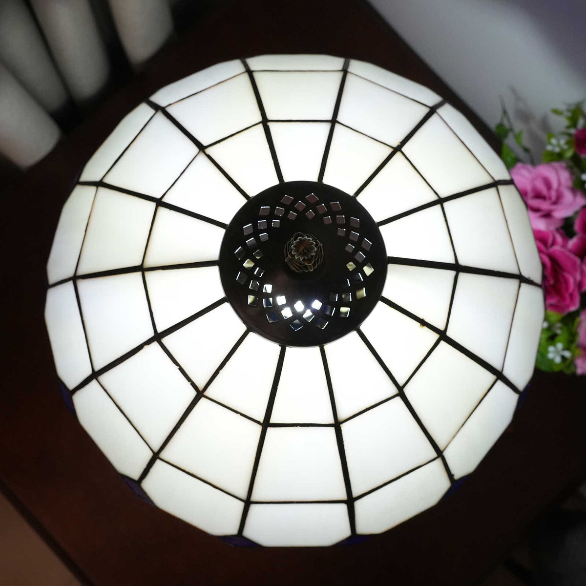Tiffany Table Lamp in Blue, White and Purple Stained Glass