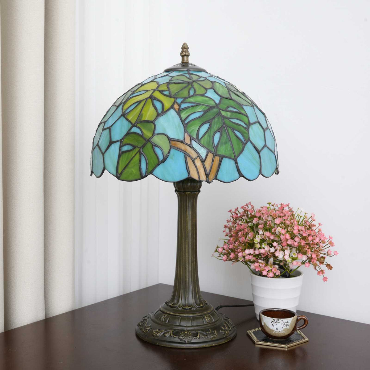 Tiffany Table Lamp in Stained Glass with Tropical Leaves