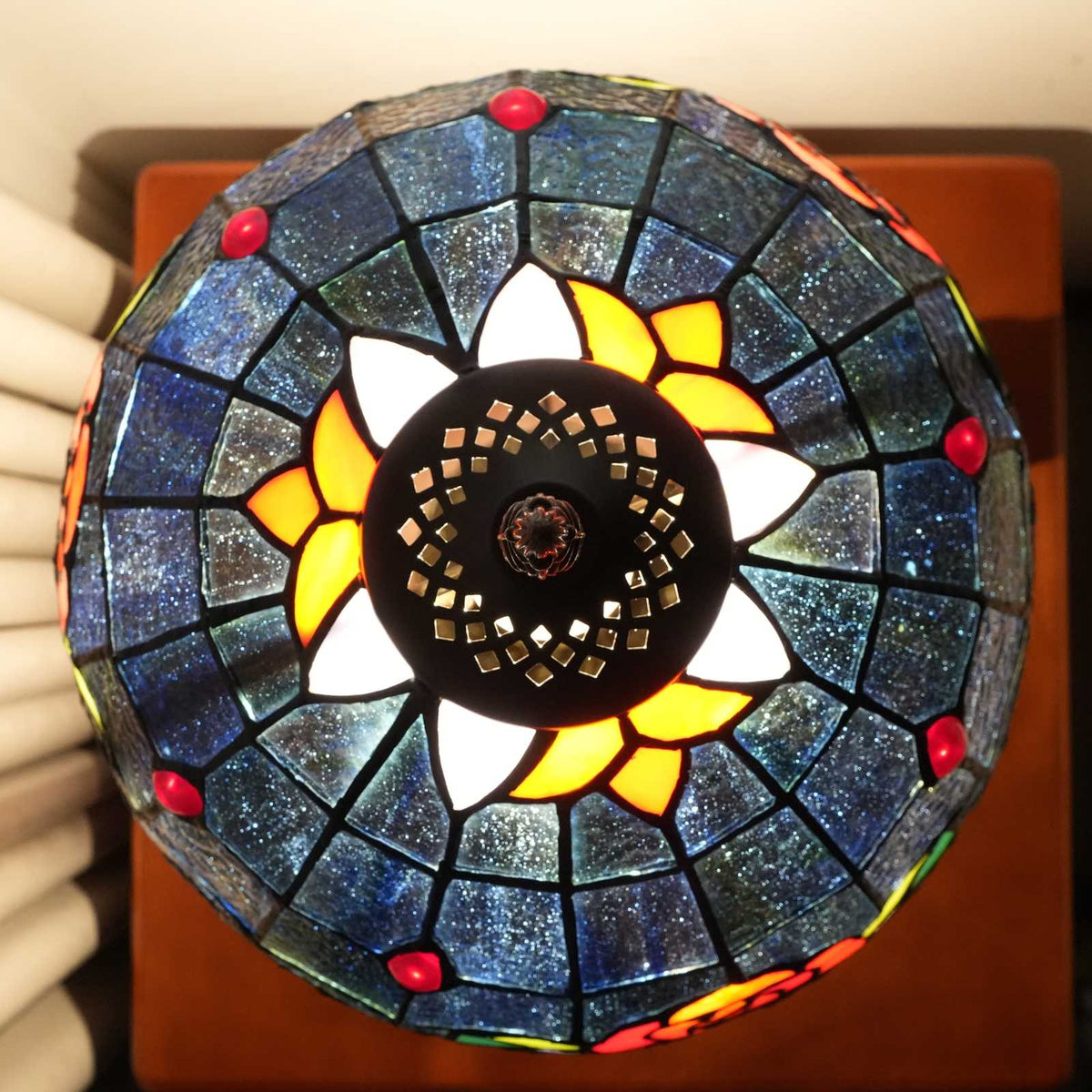 Multicolor Stained Glass Table Lamp with Roses