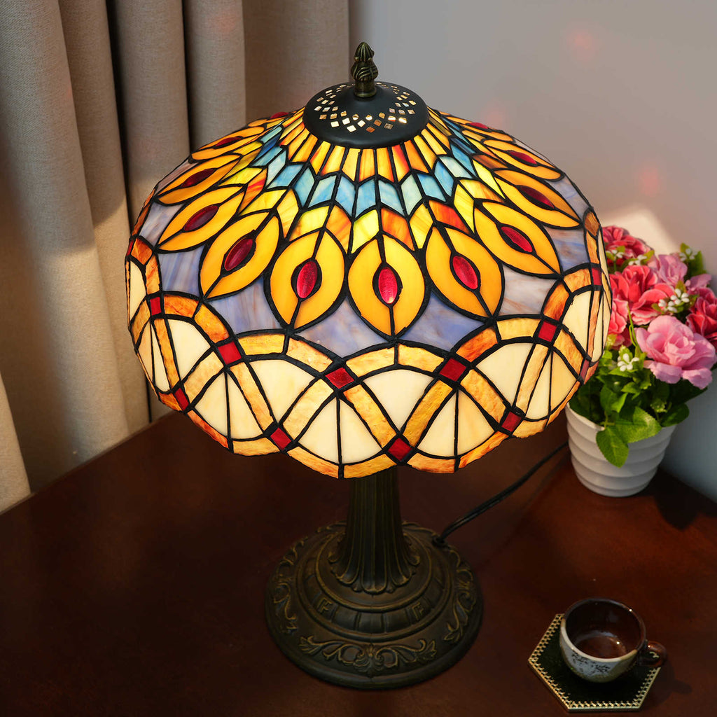 Tiffany Table Lamp in Stained Glass and Aged Bronze Base