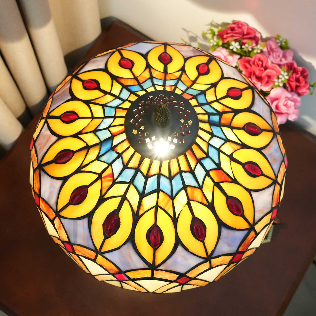 Tiffany Table Lamp in Stained Glass and Aged Bronze Base