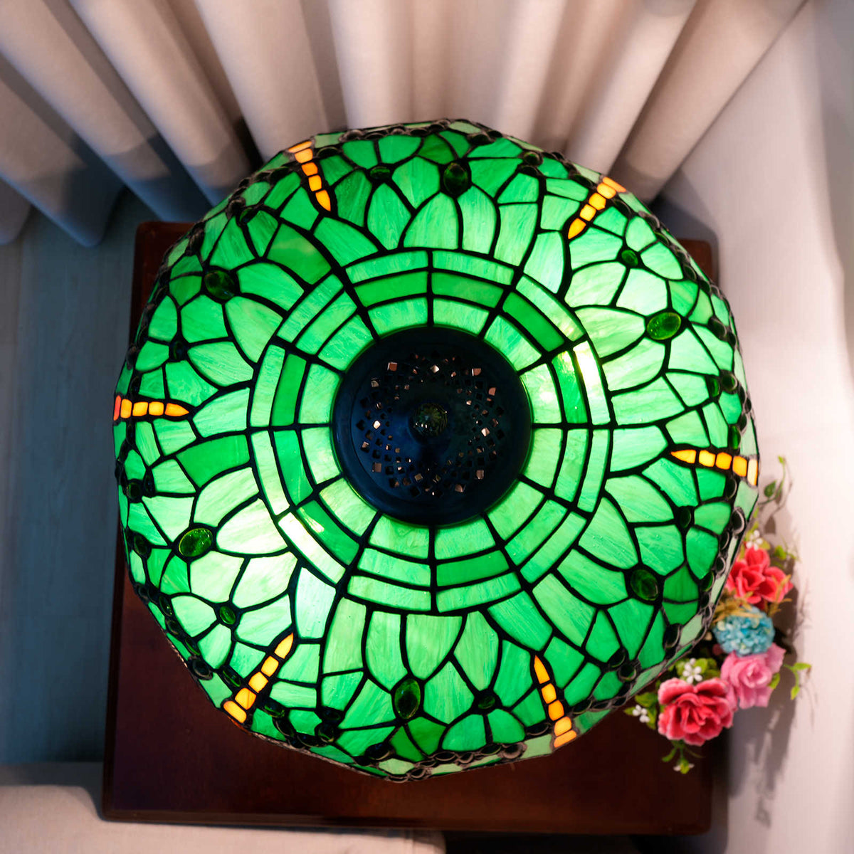 Tiffany Table Lamp in Green Stained Glass with Dragonflies
