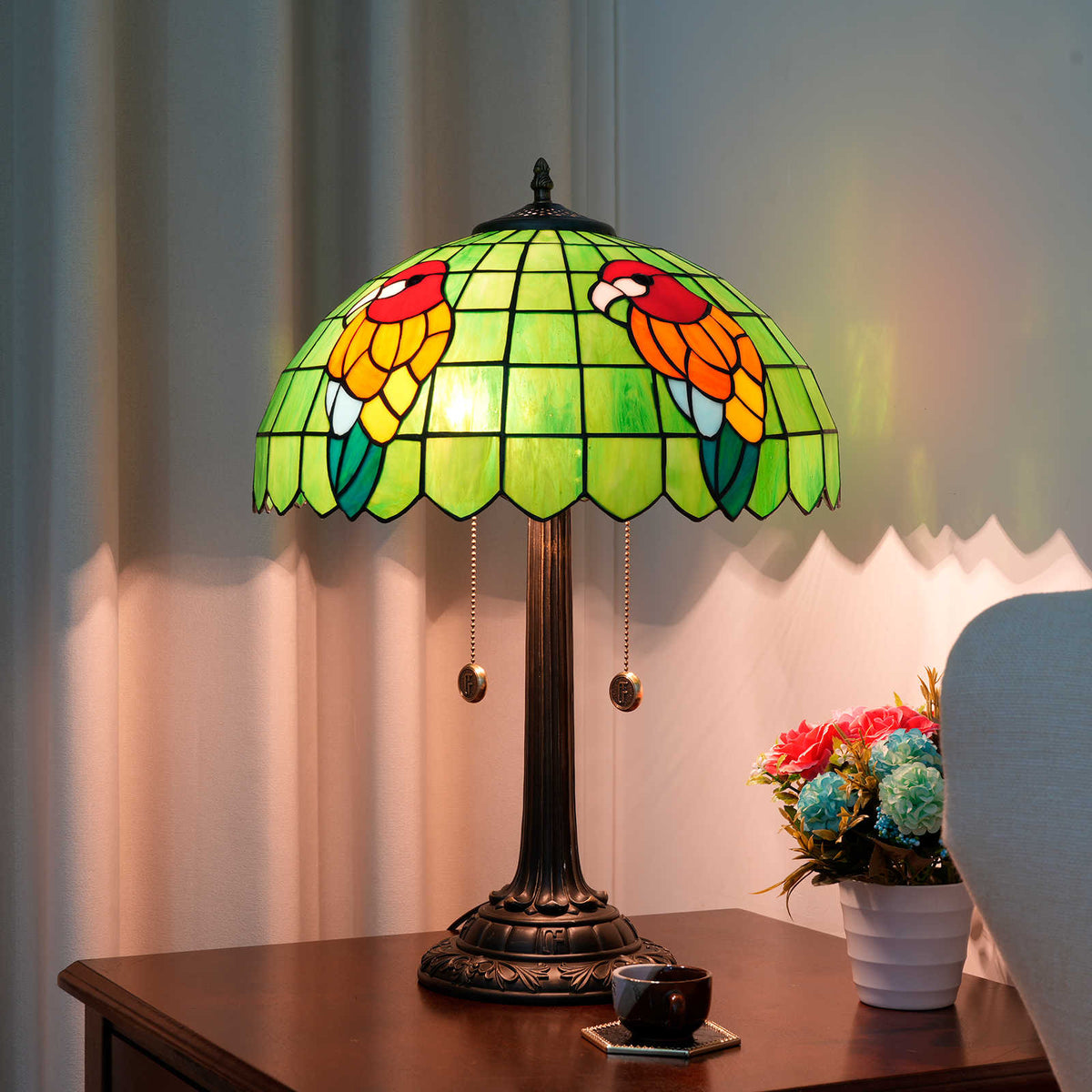 Tiffany Table Lamp in Green Stained Glass with Parrot
