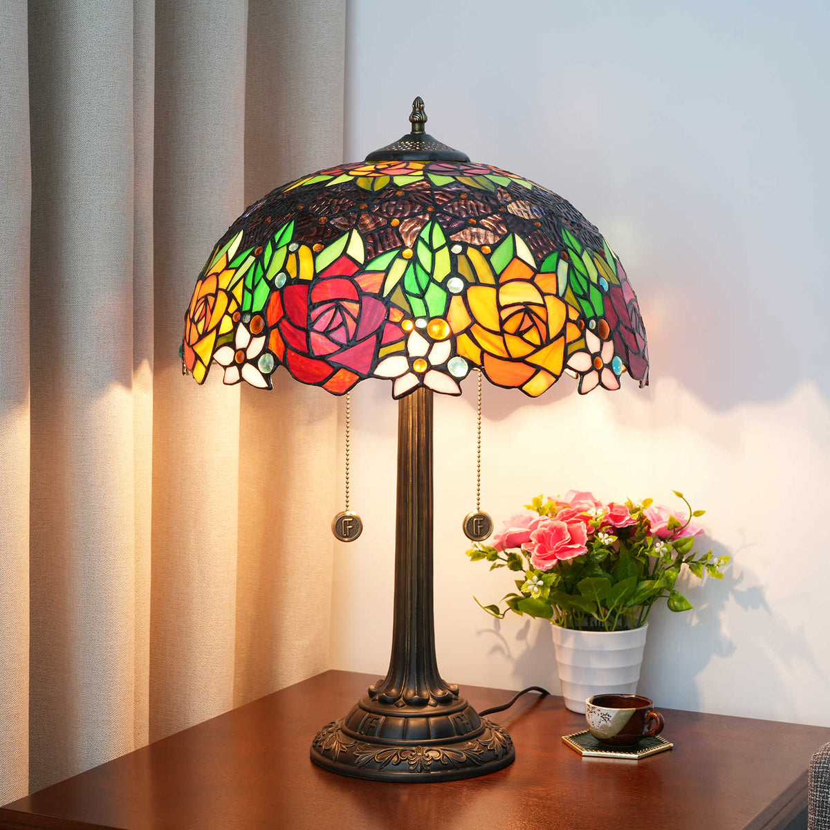 Tiffany Style Stained Glass Table Lamp with Roses