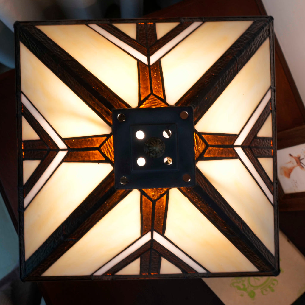 Tiffany Style Table Lamp in Bronze and Stained Glass