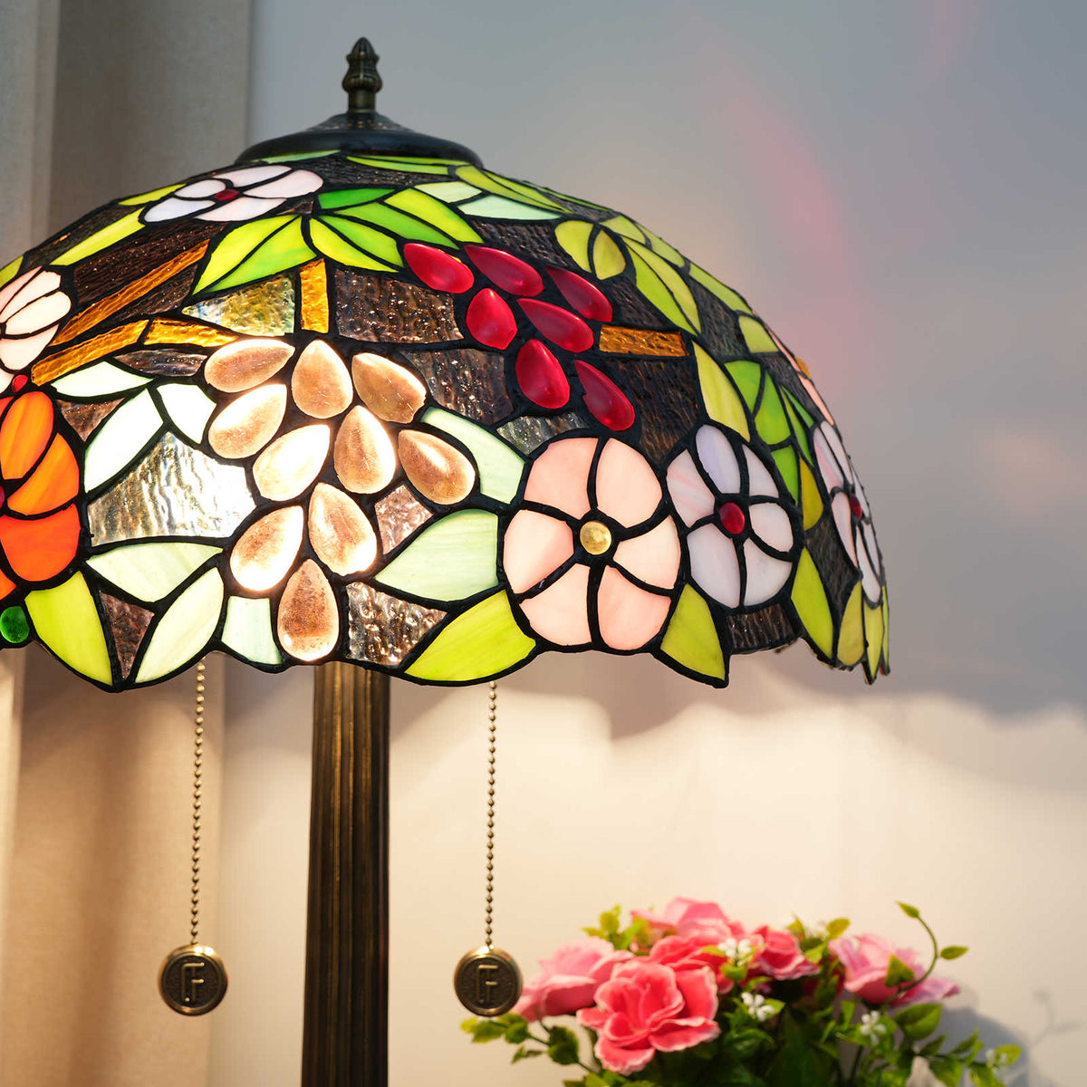 Tiffany Floral Stained Glass Table Lamp with Bronze Base