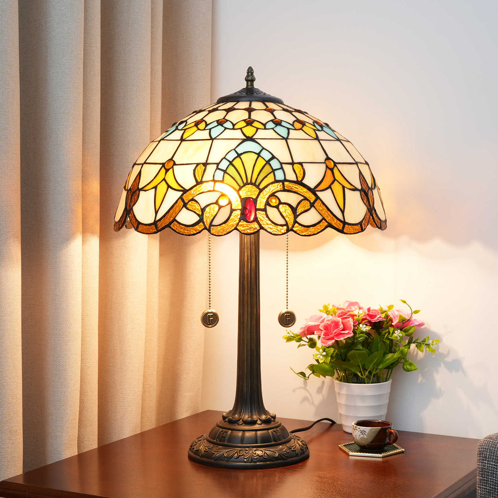 Tiffany Lamp in Stained Glass and Copper