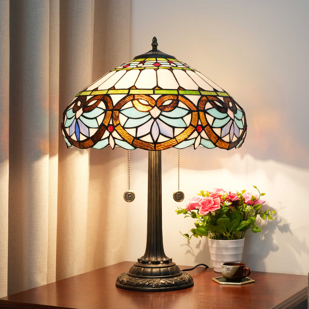 Tiffany Table Lamp in Stained Glass and Pure Copper