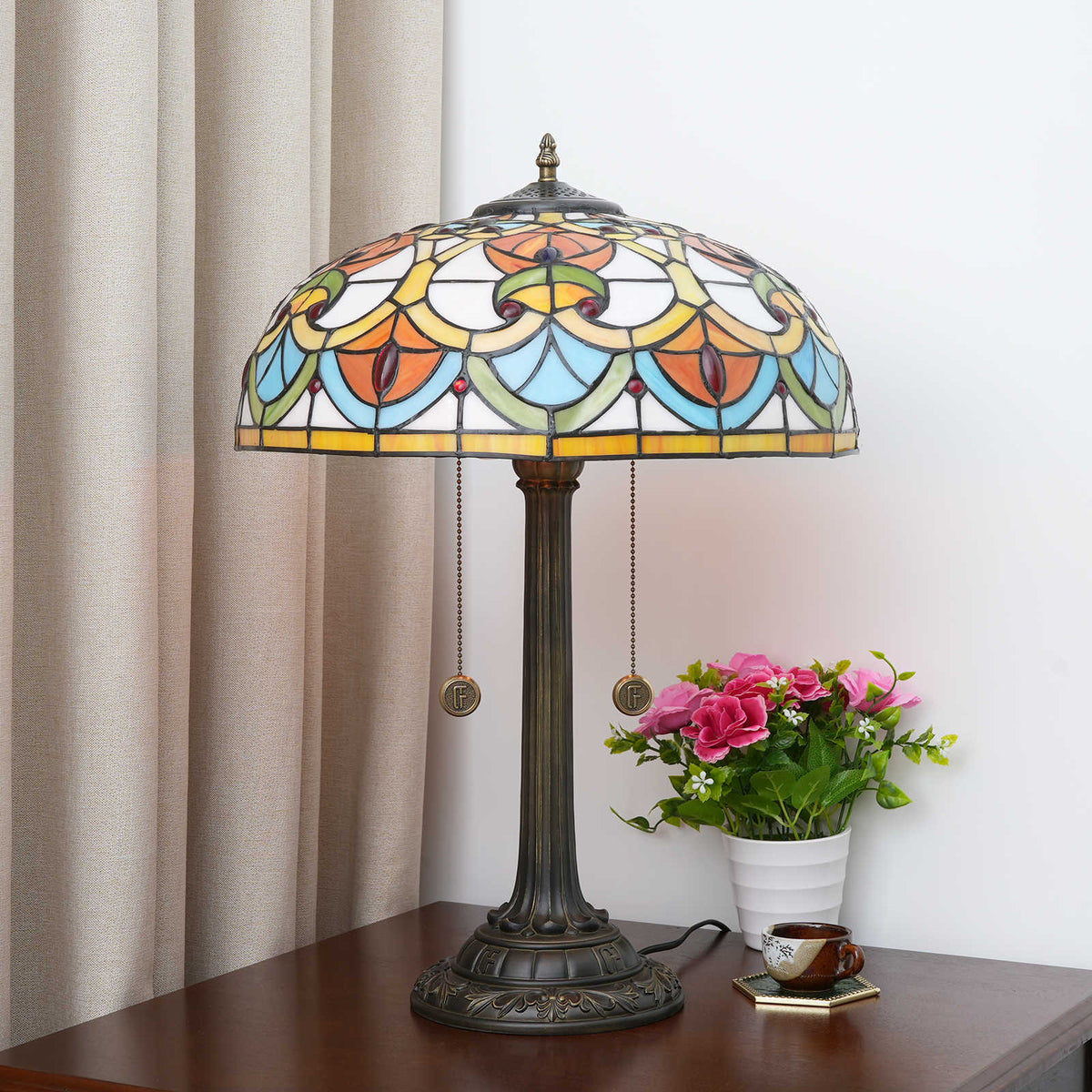 Tiffany Table Lamp in Multicolored Glass and Bronze