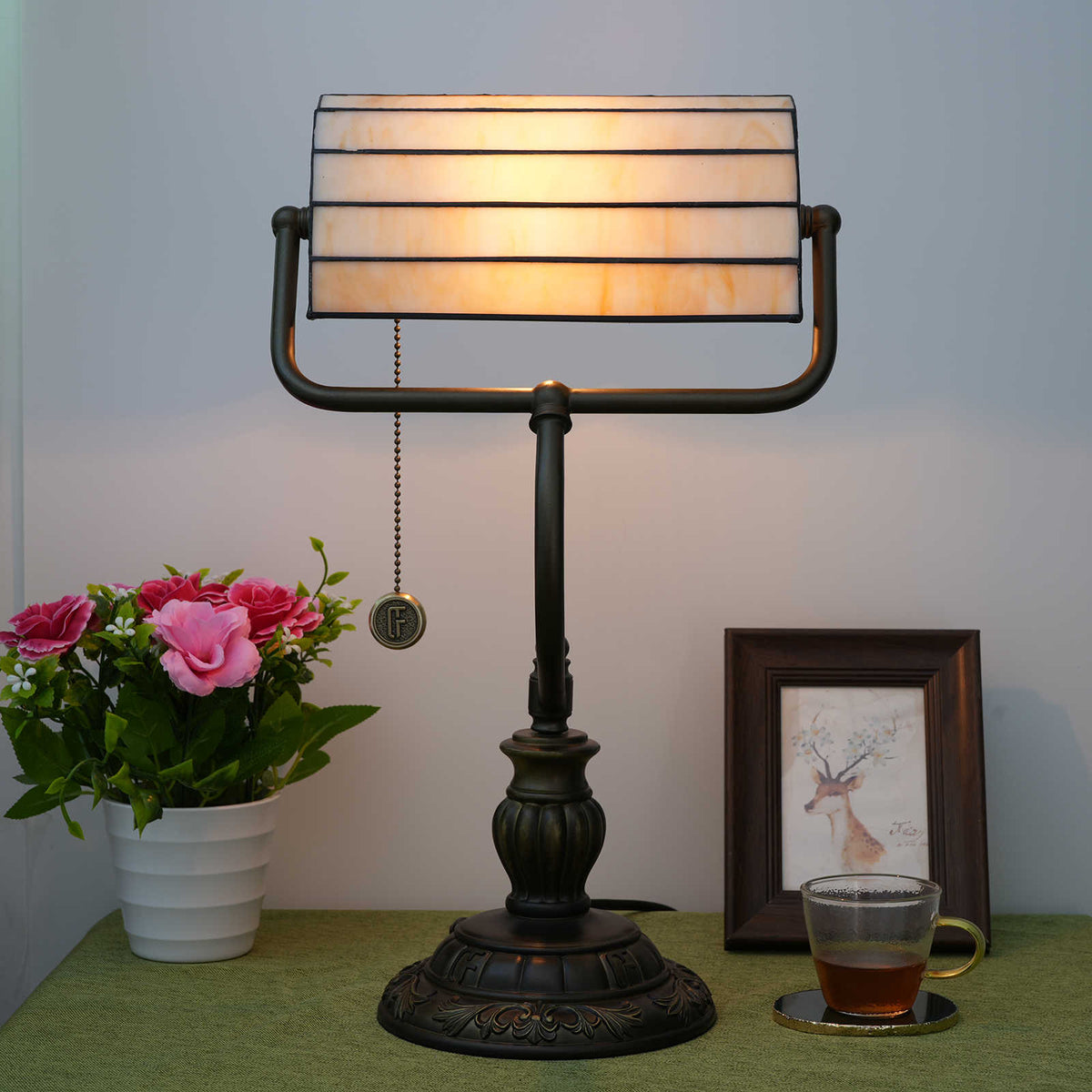Tiffany Table Lamp in Mosaic Stained Glass