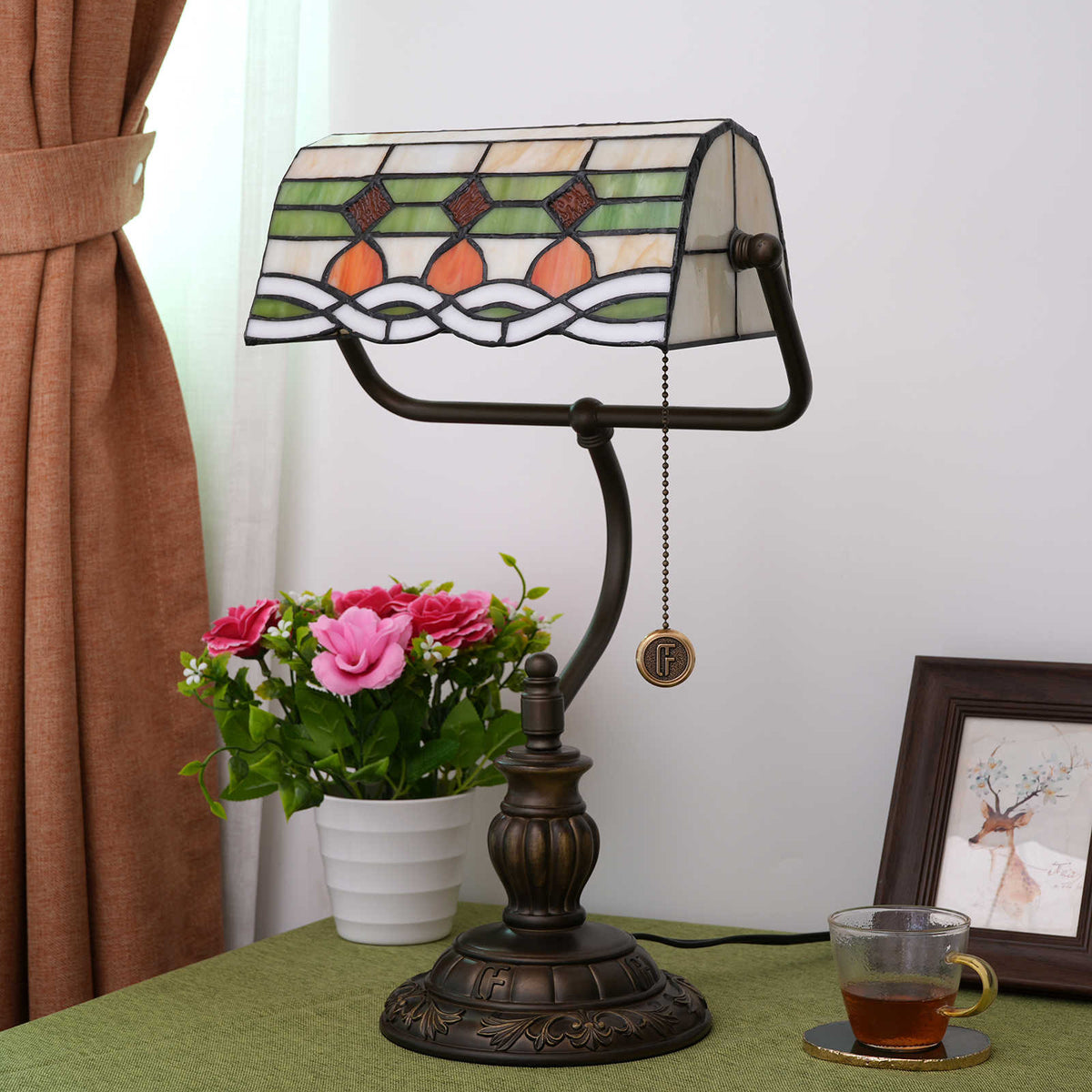 Tiffany Table Lamp in Mosaic Stained Glass